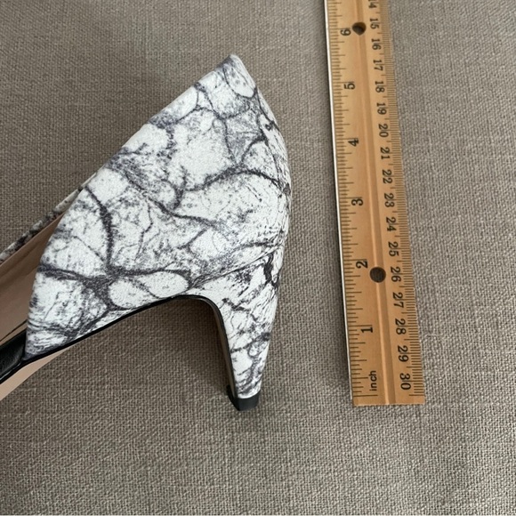 French Connection Kandy Heels Black White Marble D’Orsay Pumps Women’s Size 7.5 - Picture 8 of 9